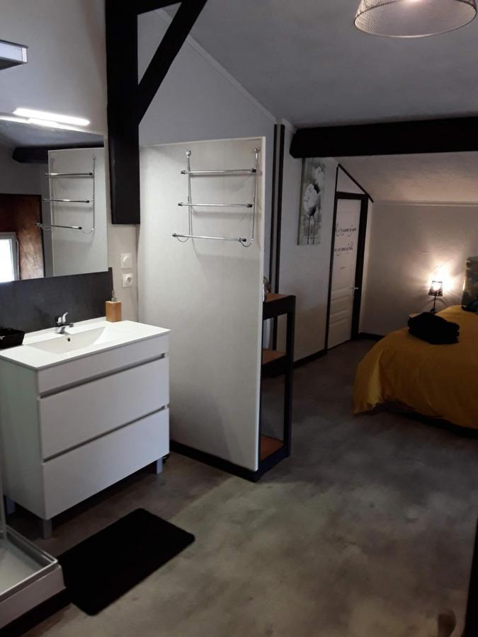 La Chambre D'A Cote Doulezon Kültér fotó